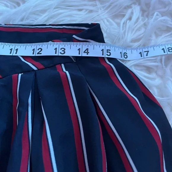 Banana Republic A-Line Pleated Striped Skirt Size 4 - Picture 4 of 5